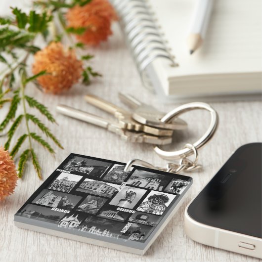 ベラルーシ・ゴルドノブレスト・ミンスク建築コラージュ キーホルダー (正面右)