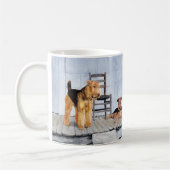 ベランダのエアデール・テリア コーヒーマグカップ (左)