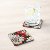 ベリーと明るく白い覆われた松のコーン コースター (右側)