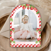 ベリーの最初のストロベリーアーチ写真1st誕生日 招待状