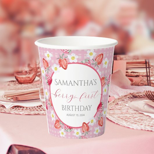 ベリーの最初の1歳の誕生日 紙コップ