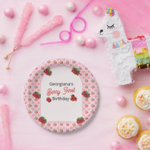 ベリーの１歳の誕生日 ピンクのギンガムチェック ストロベリー 