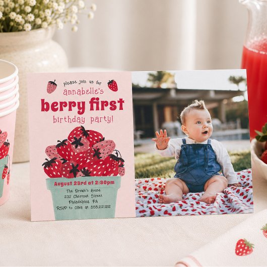 ベリーの1歳の誕生日パーティーの写真 いちご 招待状