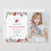 ベリーの1歳の誕生日 | いちごの誕生日フォト 招待状 (正面)