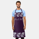 ベリーカラーの白いホリー – 神ジュル エプロン (着用した状態)