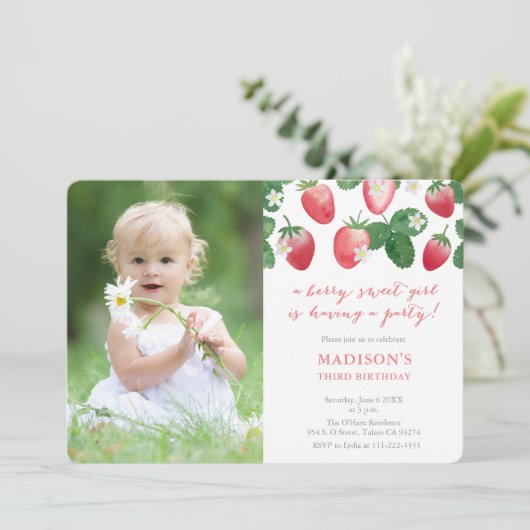 ベリースイートガールストロベリー誕生日パーティー写真 招待状 (スタンド正面)