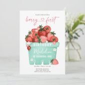 ベリースイートストロベリー農家市場誕生日 招待状 (スタンド正面)