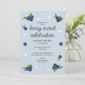 ベリースイートブルーベリー誕生日ペリウィンクルブルー 招待状 (スタンド正面)
