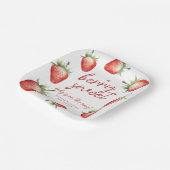 ベリースイートベビーシャワーストロベリー ペーパープレート (傾斜あり)