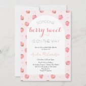 ベリースウィートベビーオンザウェイストロベリーベビーシャワー 招待状 (正面)