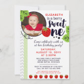 ベリースウィートワンストロベリーベビーファースト誕生日Inv 招待状 (正面)