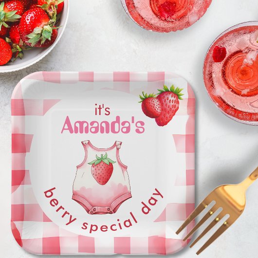 ベリースペシャルベビーシャワーギンガムストロベリーパーティー ペーパープレート