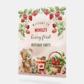 ベリーファーストストロベリーアンドベア誕生日 アクリルサイン (傾斜)