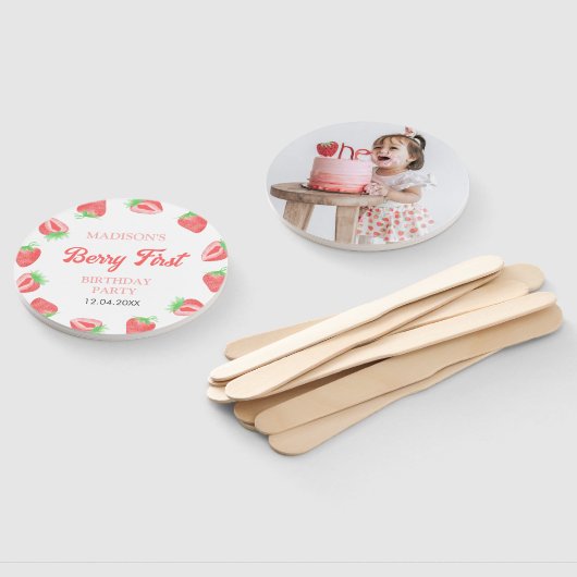 ベリーファーストストロベリーピンク誕生日パーティーの写真 ハンドファン