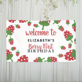 ベリーファースト誕生日かわいいストロベリーガールレッド 横断幕