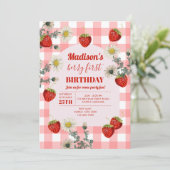 ベリーファースト誕生日ストロベリーファースト1歳 招待状 (スタンド正面)