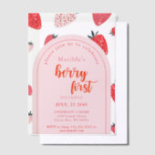 ベリーファースト誕生日パーティー1stストロベリーアーチ ベラム紙招待状 (オフセット)