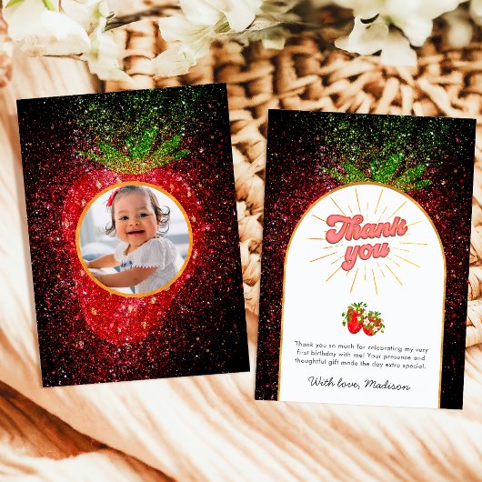 ベリーファースト1歳の誕生日フォトストロベリーグリッター サンキューカード