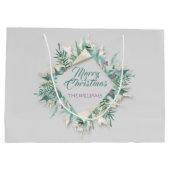 ベリーメリークリスマスホリデーズリースアイボリーティール（緑がかった色） ラージペーパーバッグ (裏面)