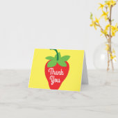 ベリー1歳の誕生日かわいいイチゴカラフルモダン カード (黄色い花)