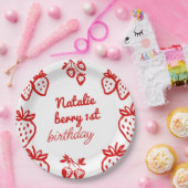 ベリー1st手描きストロベリーガールおもしろい誕生日 ペーパープレート (パーティー)