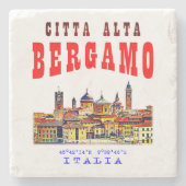 ベルガモの上の古い都市(シッタアルタ)。イタリア。 ストーンコースター (正面)