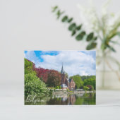 ベルギーのブルージュの湖の近くの小さな城 ポストカード (スタンド正面)