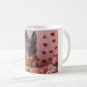 ベルギーのマリノワとバラ – バレンタインデー コーヒーマグカップ (正面右)