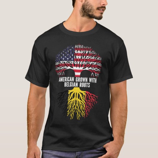 ベルギーのルーツを持つ米国国旗で育ったアメリカ人 Tシャツ (正面)
