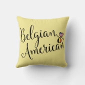 ベルギーアメリカの絡み合ったハートズスロークッション クッション (裏面)