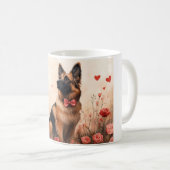 ベルギーシェパードとバラ – バレンタインデー コーヒーマグカップ (正面右)