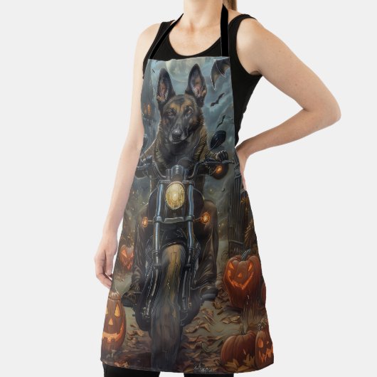 ベルギーシェパードライディングオートバイハロウィンホラー エプロン (インサイチュ)