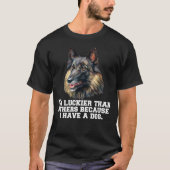 ベルギーテルブレン犬のオーナー私は他の人よりも明るい Tシャツ (正面)