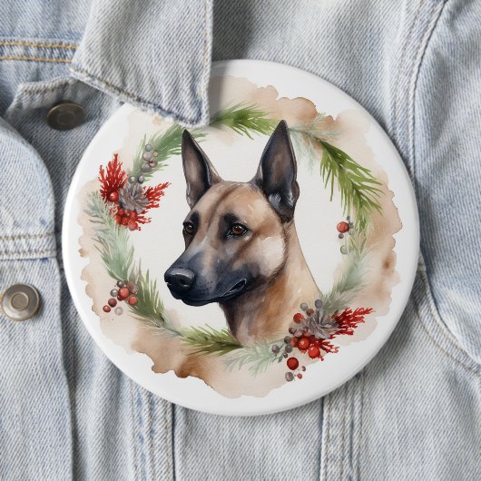 ベルギーマリノアのクリスマスリースの華やかな仔犬 缶バッジ (インサイチュ)