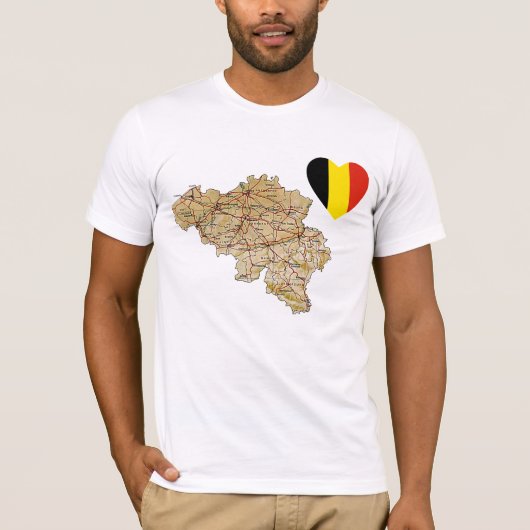 ベルギー国旗のハートと地図Tシャツ Tシャツ (正面)