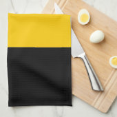 ベルギー国旗を掲げたキッチンタオル キッチンタオル (四つ折り)