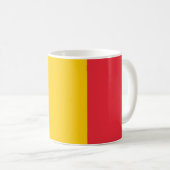 ベルギー国旗を掲げたマグカップ コーヒーマグカップ (正面右)