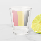 ベルギー国旗を掲げた愛国的なショットグラス ショットグラス (裏面)