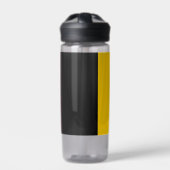 ベルギー国旗を掲げた水瓶 ウォーターボトル (正面)