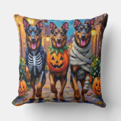 ベルギー羊飼い犬のトリックまたはトリートハロウィーン クッション (正面)