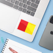 ベルギー・リエージュ国旗 シール (ノートパソコンとiPhone)