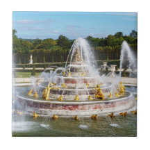 ベルサイユの庭園のラトナの泉