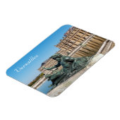 ベルサイユ城の庭にあるルローネ像 マグネット (左側)