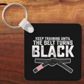 ベルト保が黒くなるまでの訓練 キーホルダー (正面)