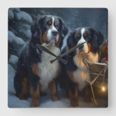 ベルナーゼンネン山犬の雪のそり クリスマスの飾り付け スクエア壁時計 (正面)