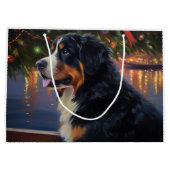 ベルネーズマウンテンクリスマスクルーズ:ポーソムホリデー ラージペーパーバッグ (裏面)