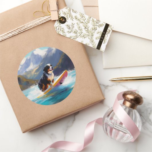 ベルネーズマウンテンビーチサーフィン絵を描ズ ラウンドシール (ギフト)