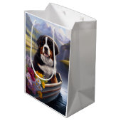 ベルネーゼ山をパドルに：風光明媚な冒険 ミディアムペーパーバッグ (裏面アングル)