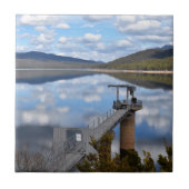 ベルフィールド湖の雲が静かな水 タイル (正面)