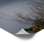 ベルフィールド湖の雲が静かな水 ポスター (角)